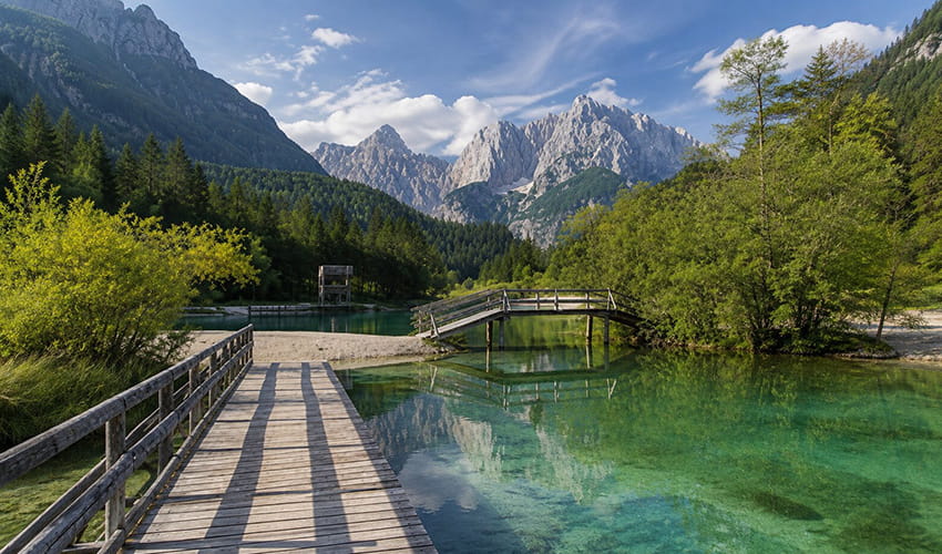Jezero Jasna pri Kranjski Gori na road tripu po Sloveniji